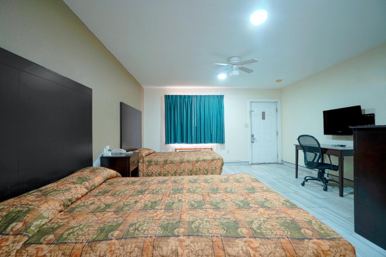 Texas Inn San Benito Near Harlingen Экстерьер фото